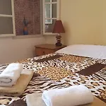 شقة Matej